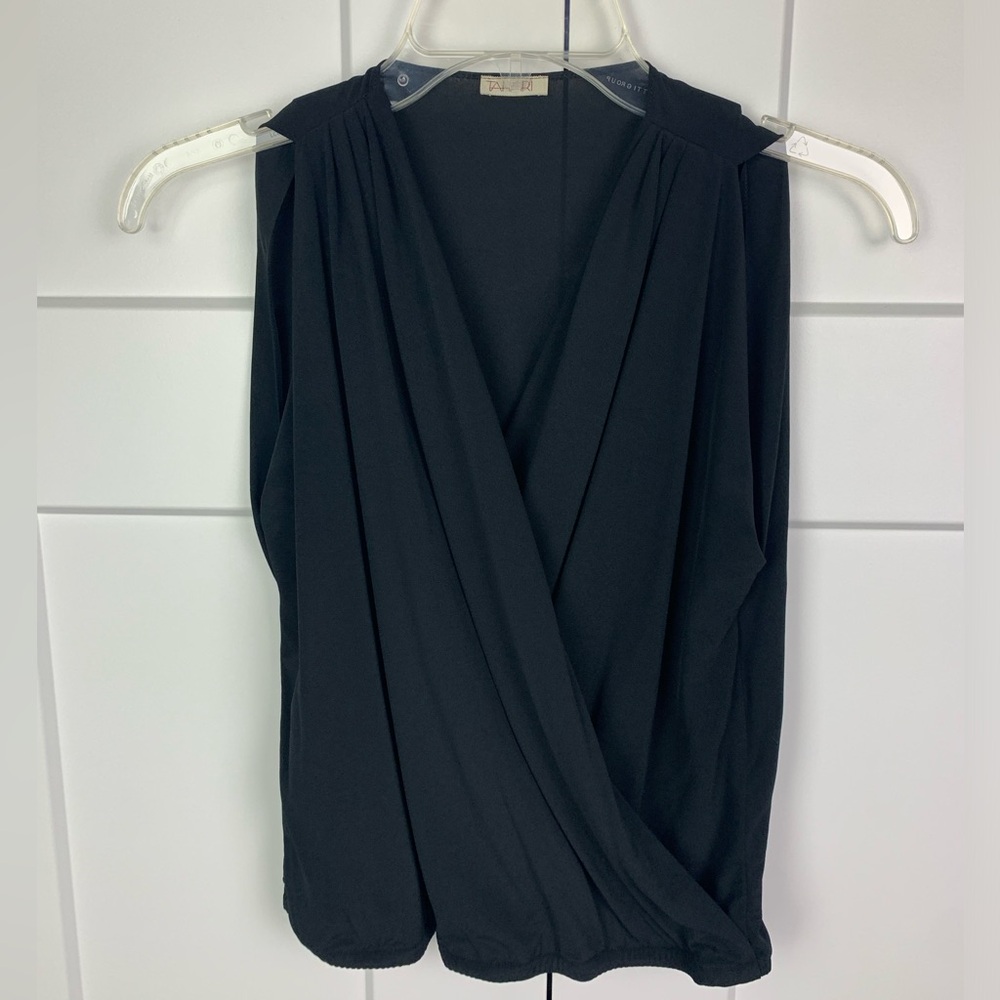 Tahari size 6 S M black wrap blouse sleeveless v neck